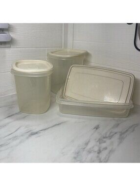 Vintage Rubbermaid Servin Saver Lot Of 3